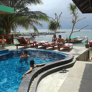 Mr. Black Resort Haad Rin