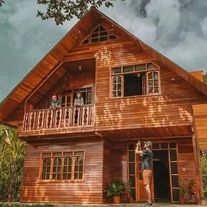 Lodge La De Noa *