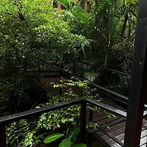 Apartment Seafront Jungle Bungalow *