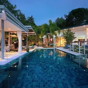 Tsay - Nature, Privacy, Elegance