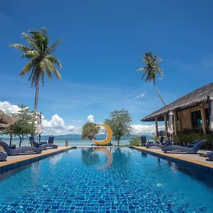 Absolute Beachfront Üdülőközpont 4*