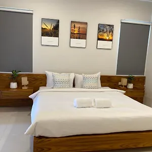 Baan Mae Jai * Thong Nai Pan Yai