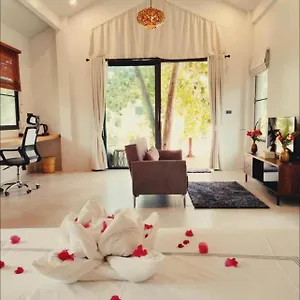 Tropical Crystal With Terrace Kitchen Holiday home