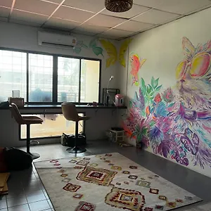 Hostel In Cafe 13