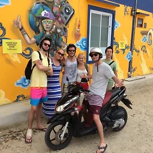 Vagabond Thong Sala