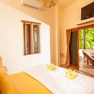 Villa Baan Yai 5 Bedrooms *